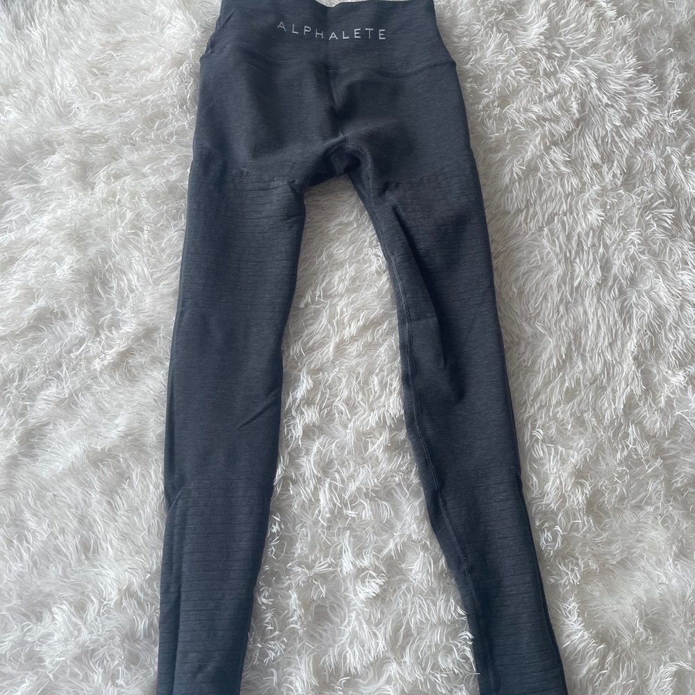 Alphalete leggings